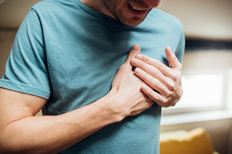 Anxiety Chest Pain: Signs, Symptoms & How to Treat